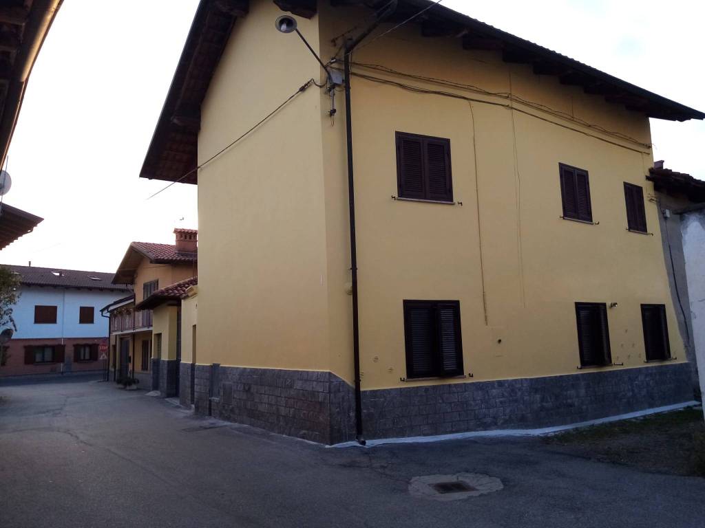 casa indipendente in vendita a Foglizzo