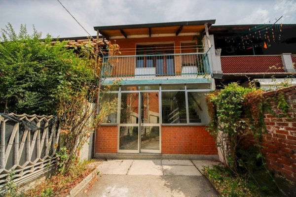 casa semindipendente in vendita a Foglizzo