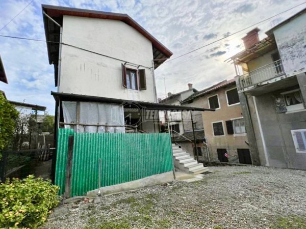 casa indipendente in vendita a Forno Canavese