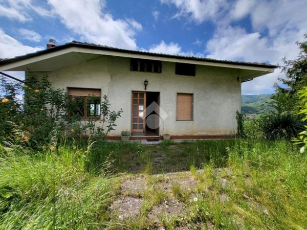 casa indipendente in vendita a Forno Canavese