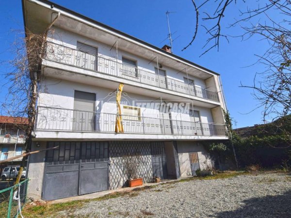casa indipendente in vendita a Forno Canavese