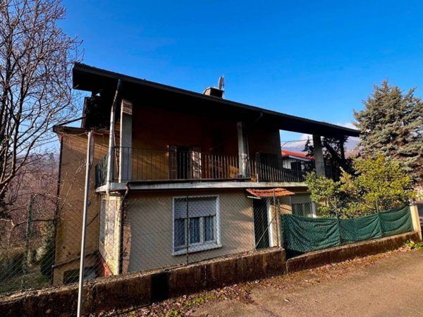 casa indipendente in vendita a Forno Canavese