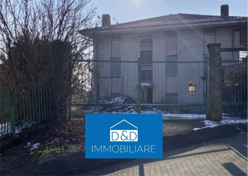 casa indipendente in vendita a Forno Canavese