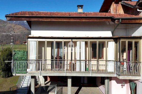 casa semindipendente in vendita a Forno Canavese