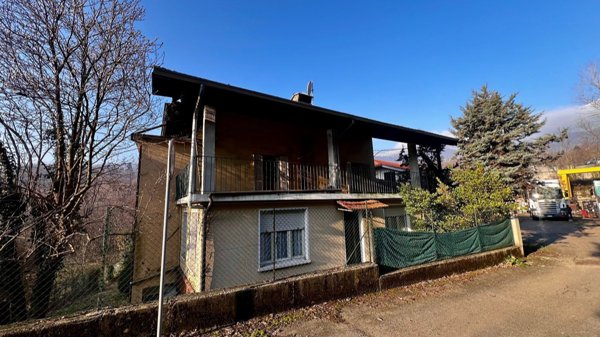 casa indipendente in vendita a Forno Canavese