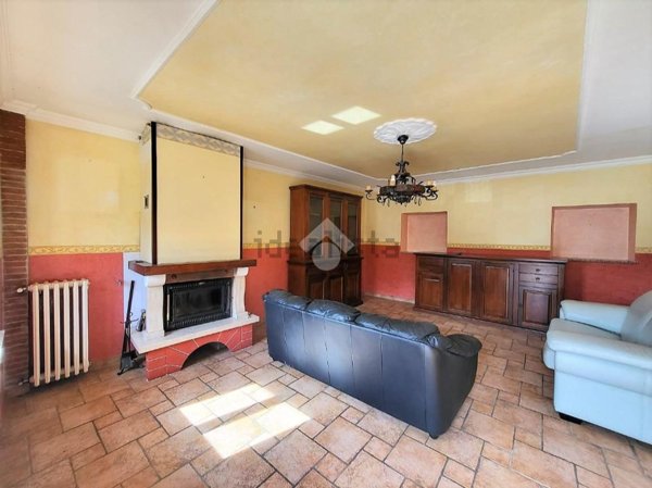 casa indipendente in vendita a Forno Canavese