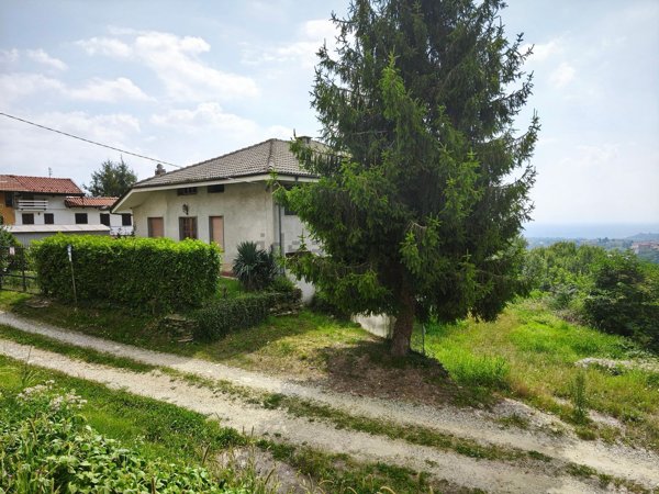 casa indipendente in vendita a Forno Canavese