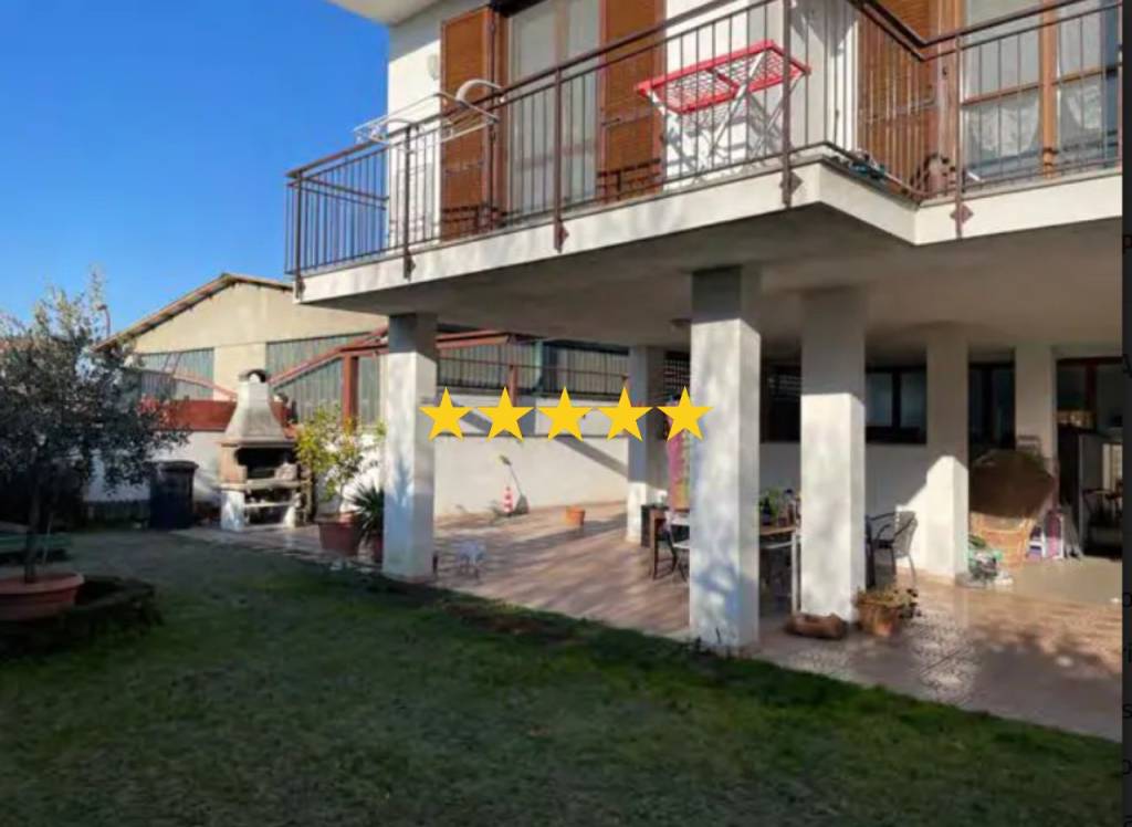 casa indipendente in vendita a Forno Canavese