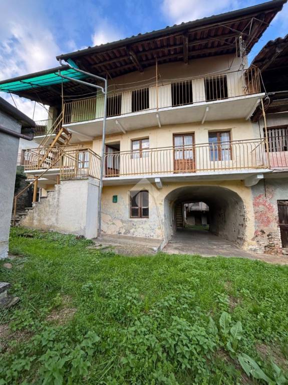 appartamento in vendita a Forno Canavese