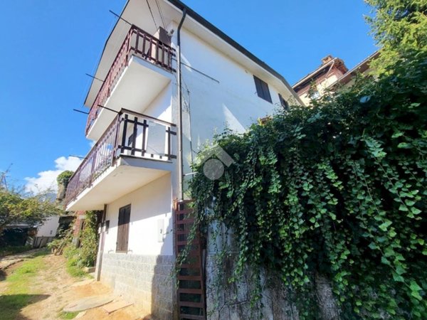 casa indipendente in vendita a Forno Canavese
