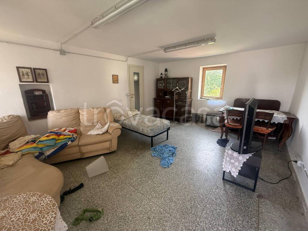 casa indipendente in vendita a Forno Canavese