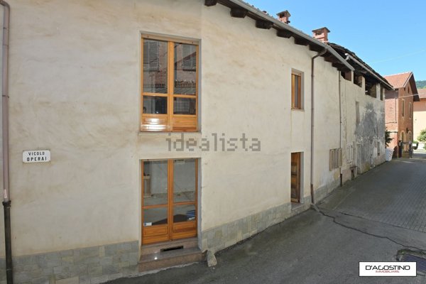 casa indipendente in vendita a Forno Canavese