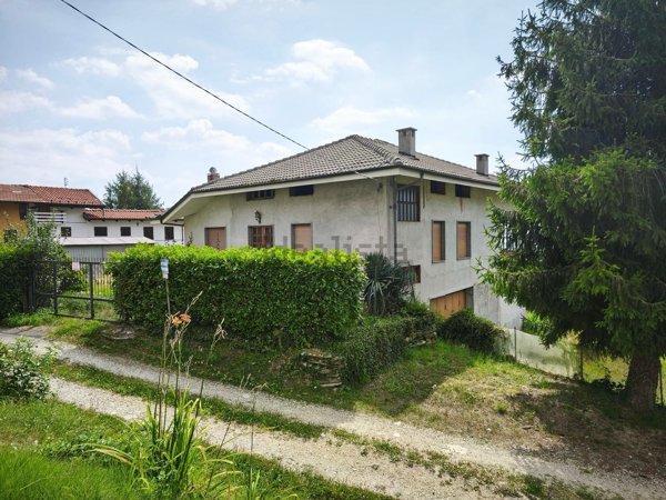 casa indipendente in vendita a Forno Canavese