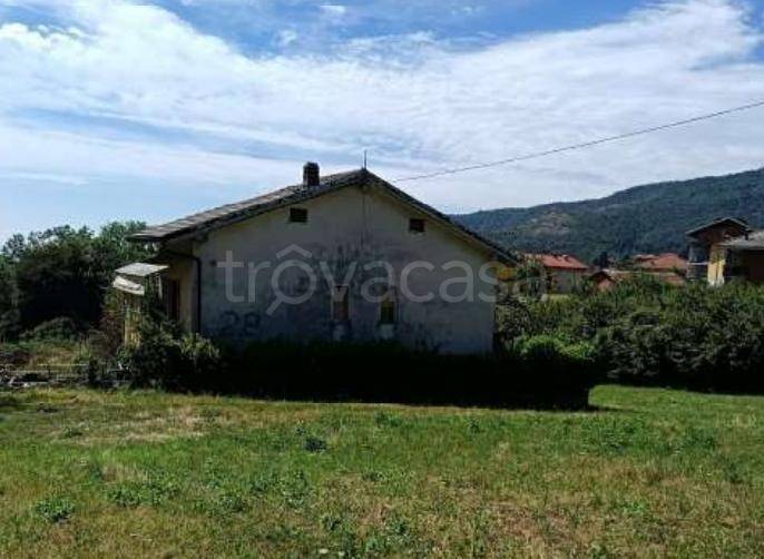 casa indipendente in vendita a Forno Canavese