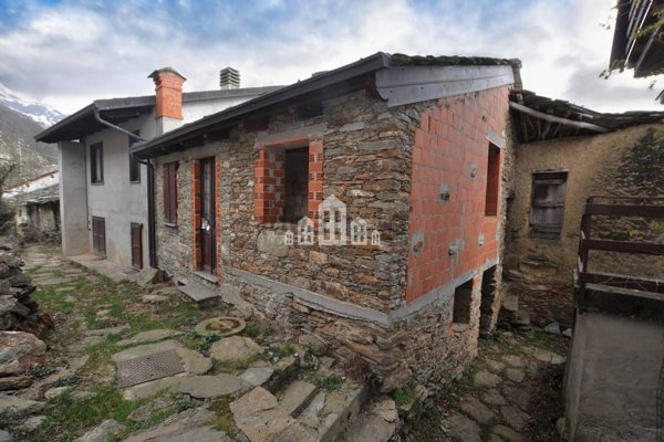 appartamento in vendita a Frassinetto in zona Berchiotto