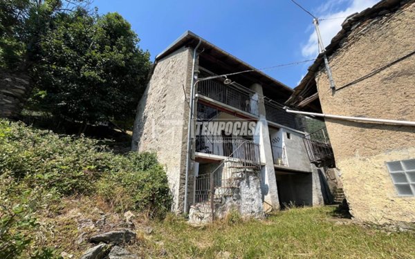 casa indipendente in vendita a Frassinetto