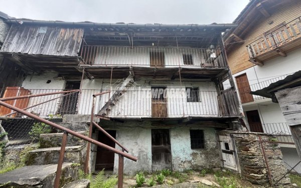 casa indipendente in vendita a Frassinetto