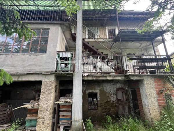 casa indipendente in vendita a Frassinetto