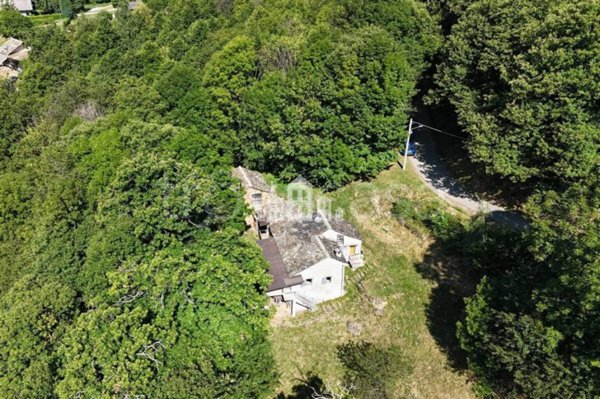 casa indipendente in vendita a Frassinetto in zona Berchiotto