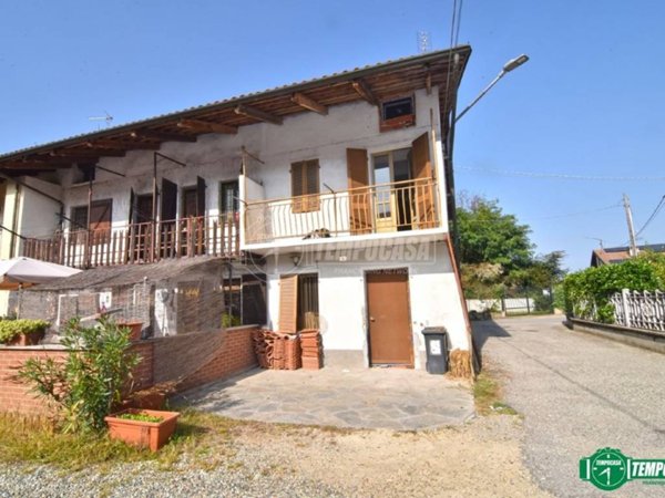 casa indipendente in vendita a Front in zona Grange di Front