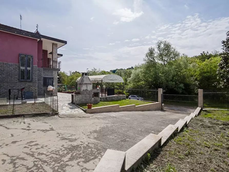 casa indipendente in vendita a Front