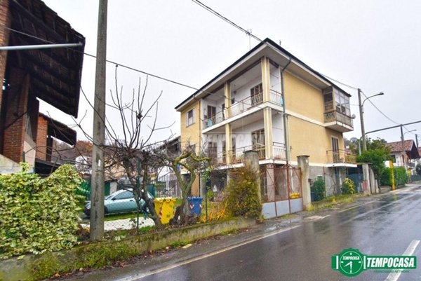 appartamento in vendita a Front