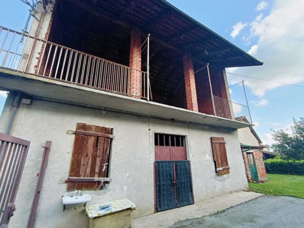 locale di sgombero in vendita a Front in zona Ceretti