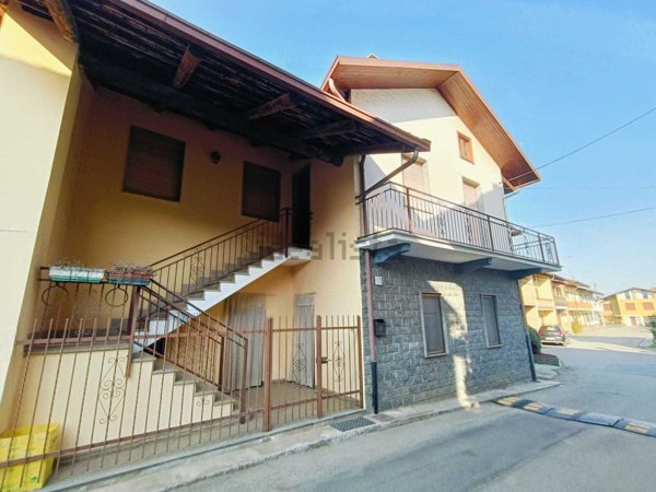 casa semindipendente in vendita a Front in zona Ceretti