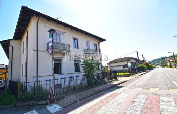 casa indipendente in vendita a Front