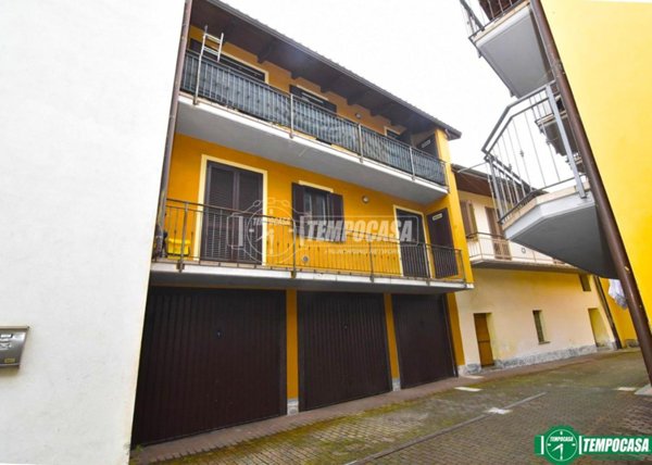 appartamento in vendita a Front