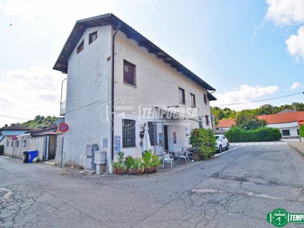 negozio in vendita a Front