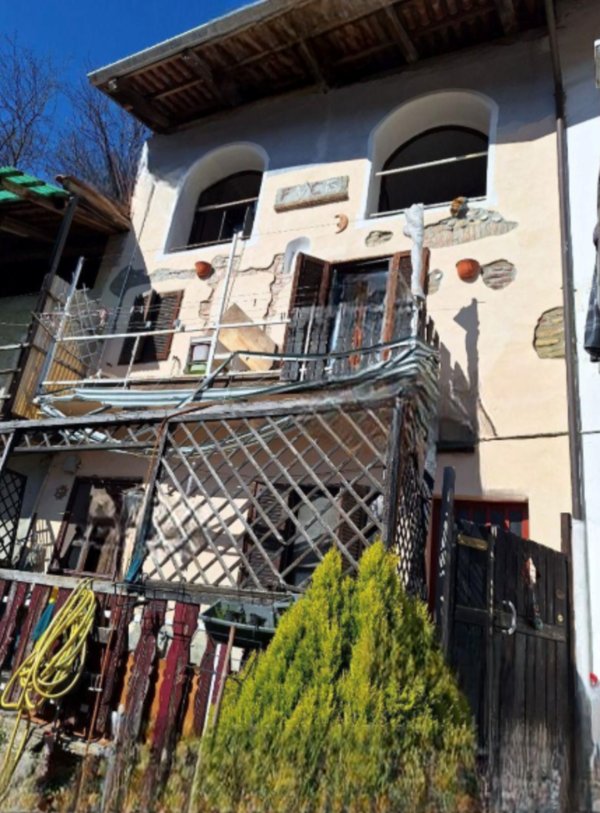 casa semindipendente in vendita a Front