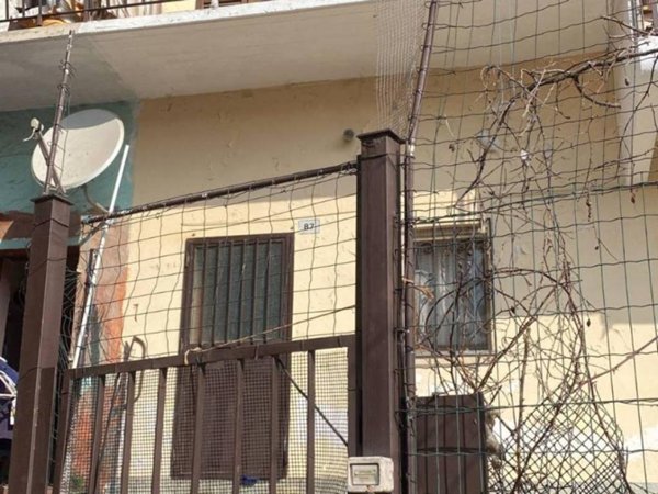 casa indipendente in vendita a Front