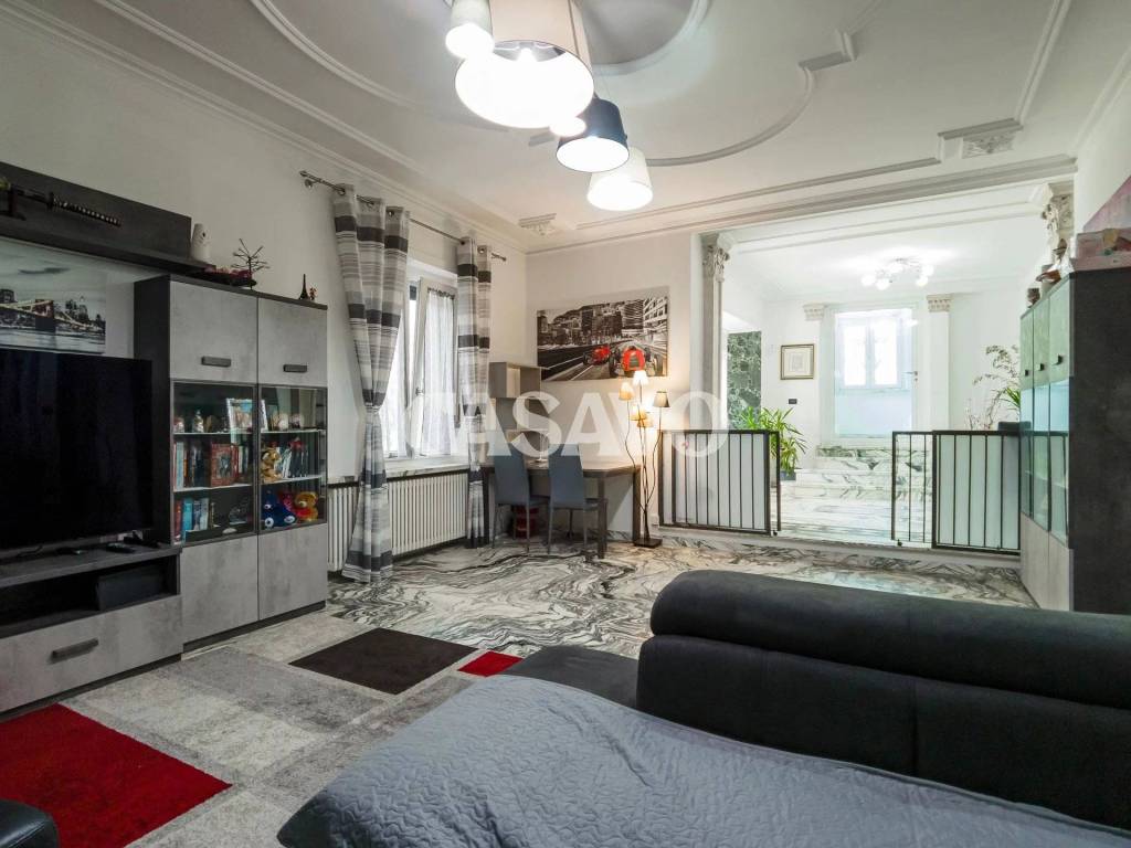 casa indipendente in vendita a Front