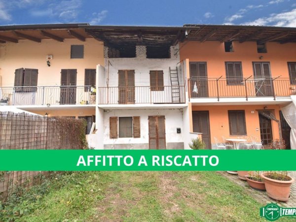 casa indipendente in vendita a Front