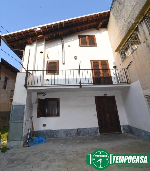 appartamento in vendita a Front