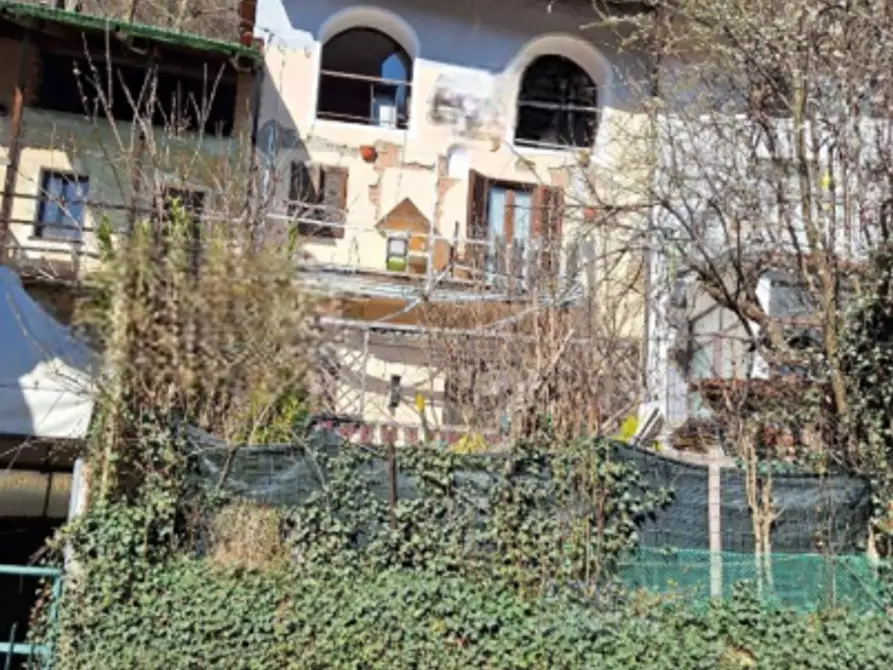 casa indipendente in vendita a Front