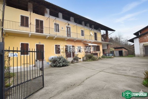 appartamento in vendita a Front