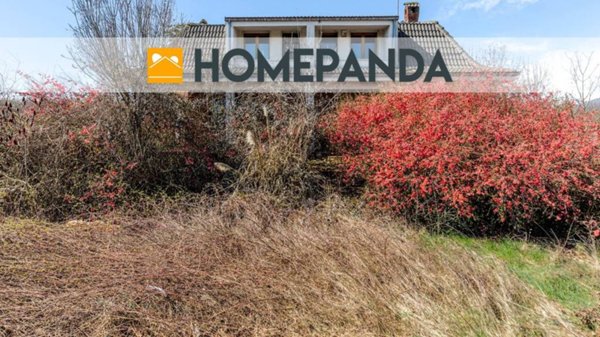 casa indipendente in vendita a Front