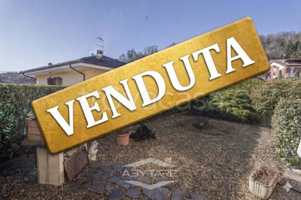 casa indipendente in vendita a Front