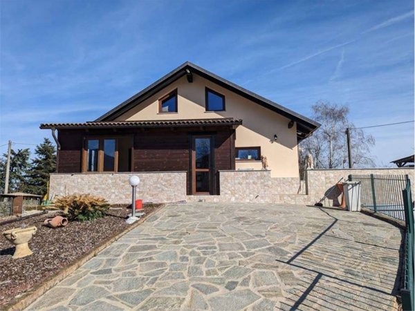 casa indipendente in vendita a Frossasco