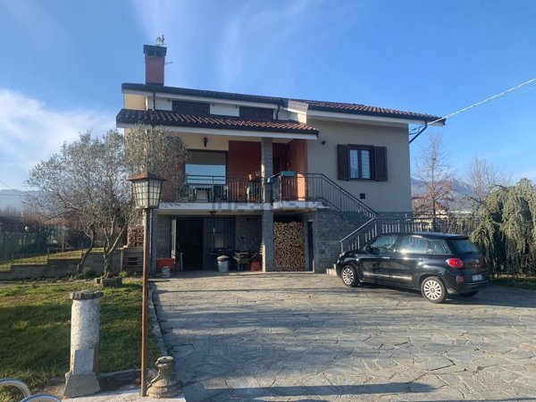casa indipendente in vendita a Frossasco