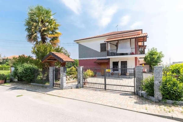casa indipendente in vendita a Frossasco