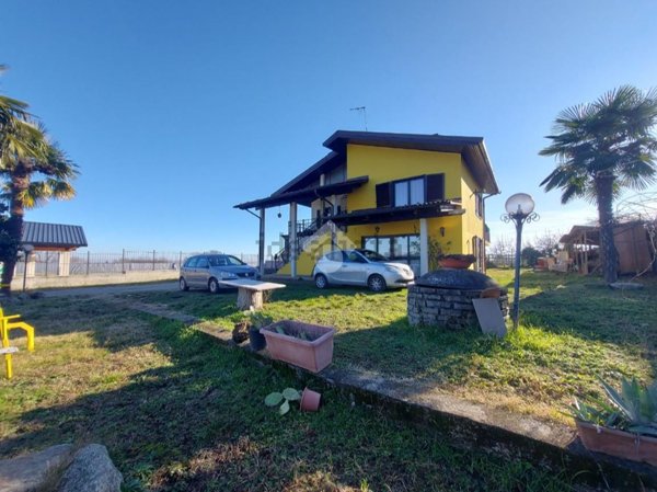 casa indipendente in vendita a Frossasco
