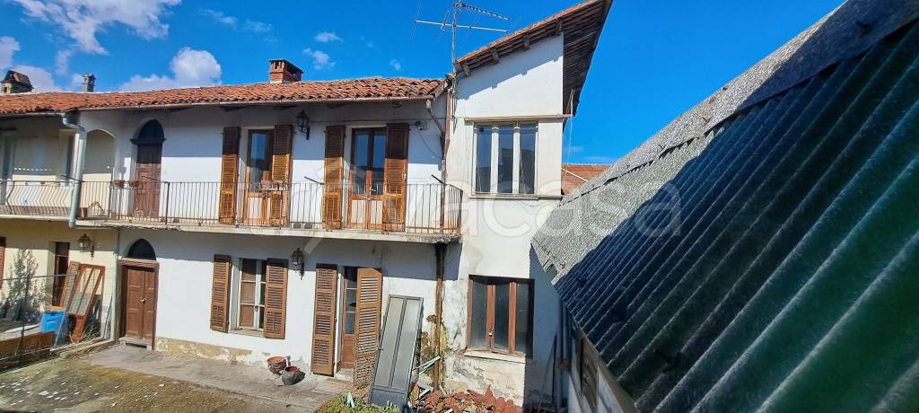 casa indipendente in vendita a Frossasco