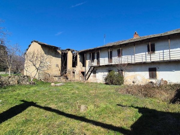 casale in vendita a Frossasco