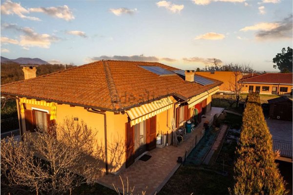 casa indipendente in vendita a Frossasco