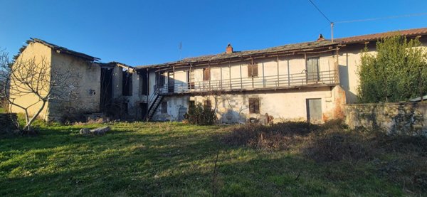 casale in vendita a Frossasco