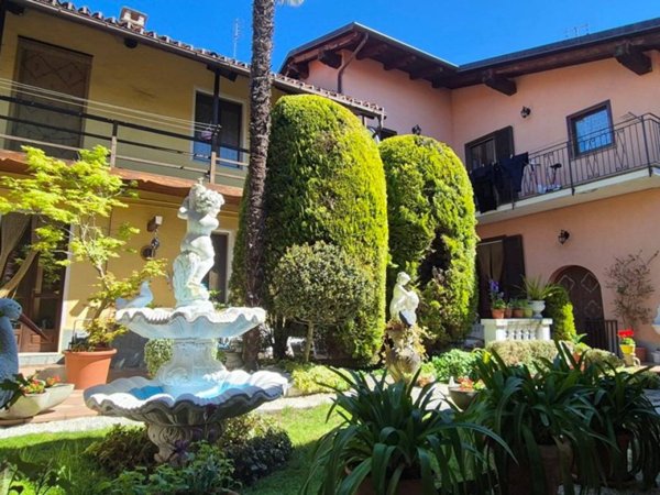 casa indipendente in vendita a Frossasco