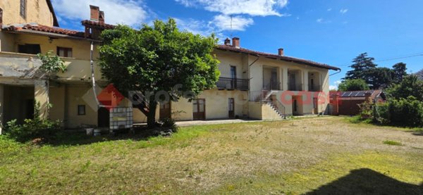 casale in vendita a Frossasco